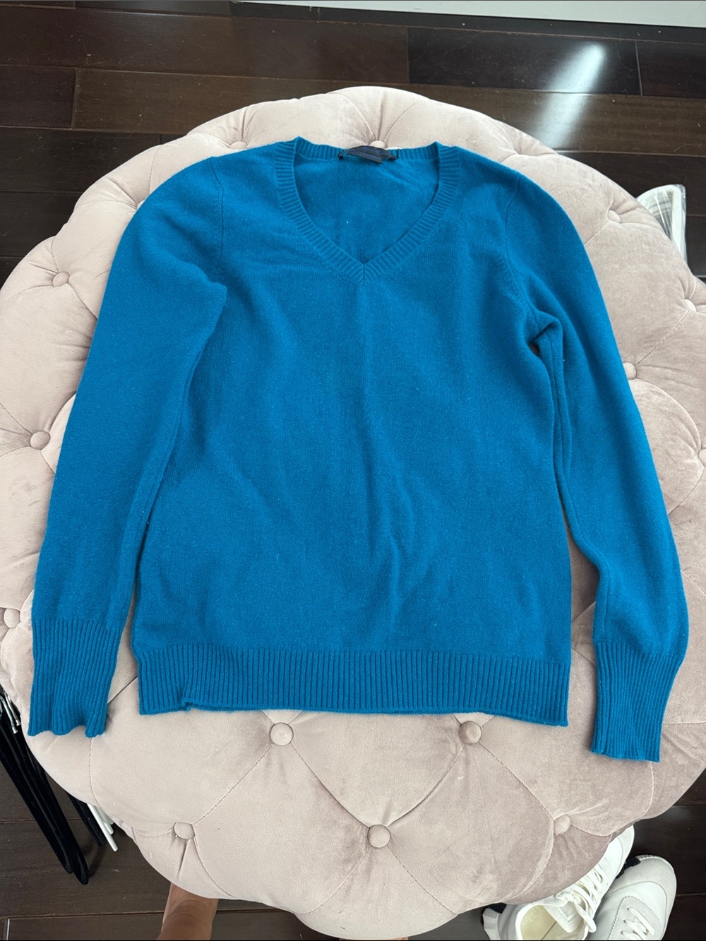 Women’s V-Neck Sweater 100% cashmere